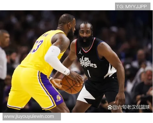 快船在哈登缺席时大胜33分莱昂纳德表现出色引领球队逆袭